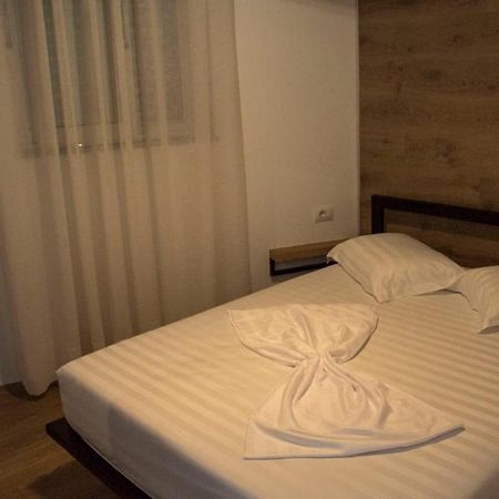 Apartament Stefani Sarande Bagian luar foto