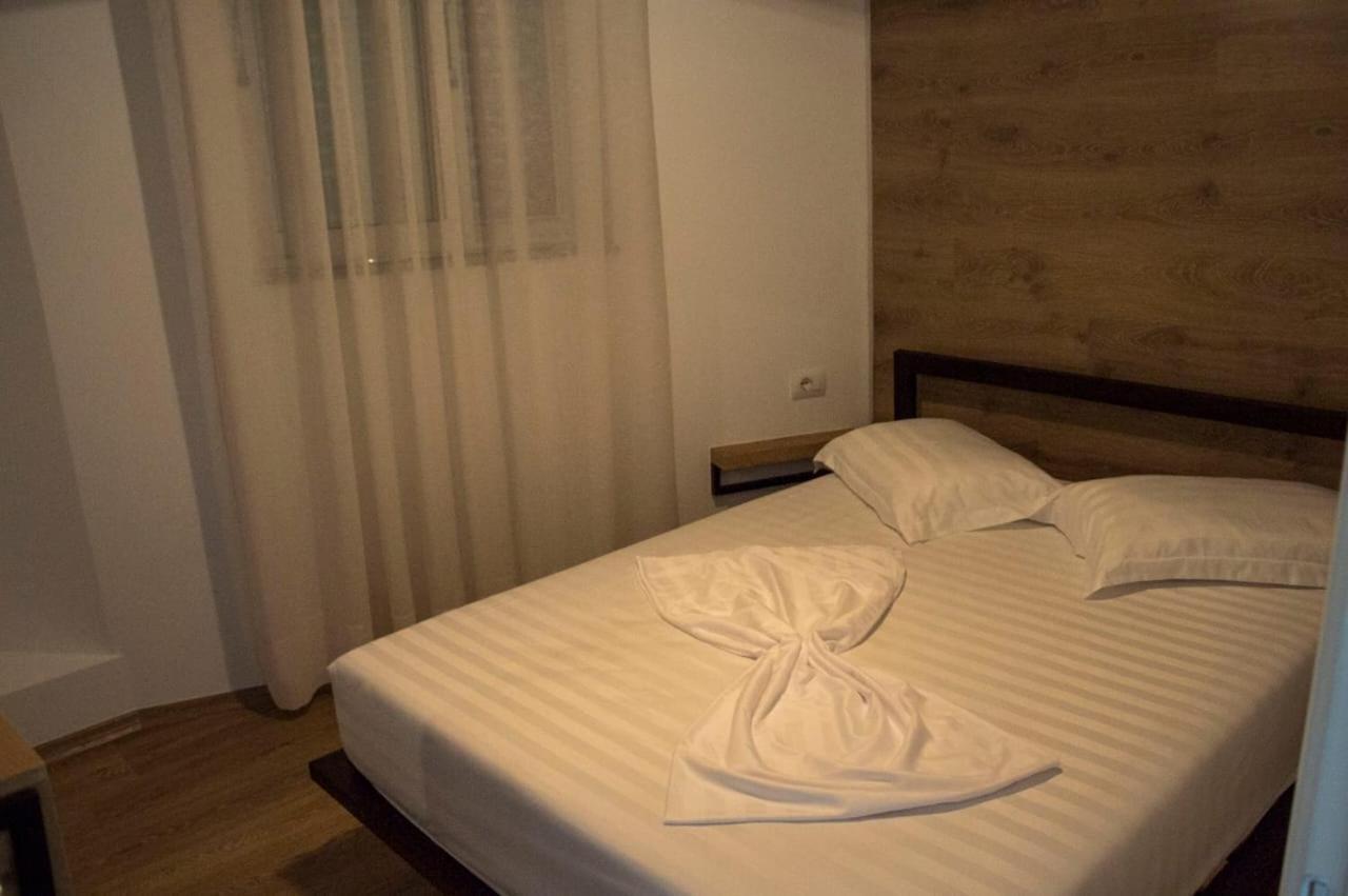 Apartament Stefani Sarande Bagian luar foto