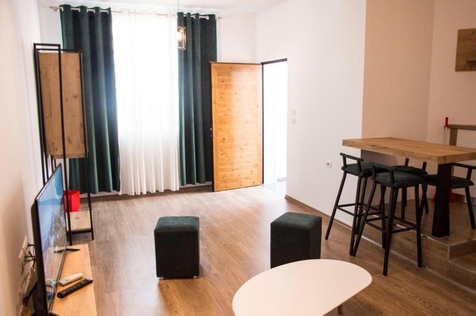 Apartament Stefani Sarande Bagian luar foto